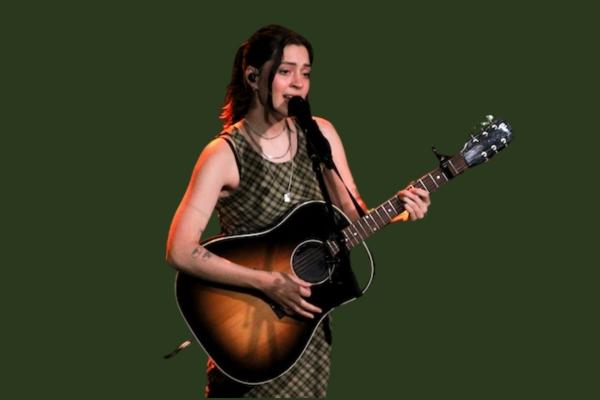 Lizzy McAlpine